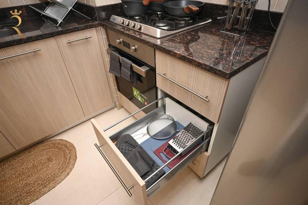 Yas Natura Bliss 1Br Apartment Abu Dhabi Exteriör bild